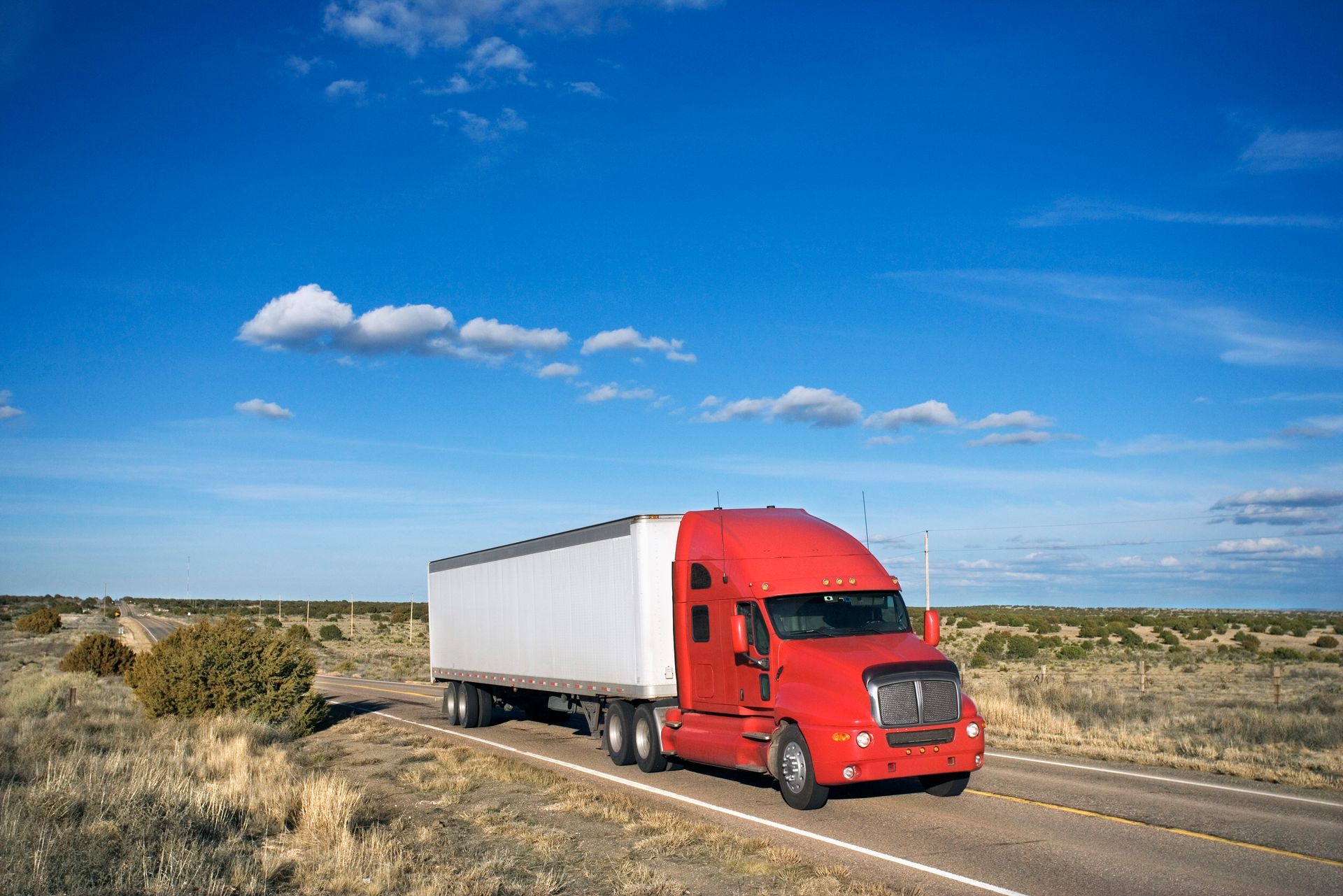 How to Maximize Efficiency With the Perfect Reefer Trailer Rental